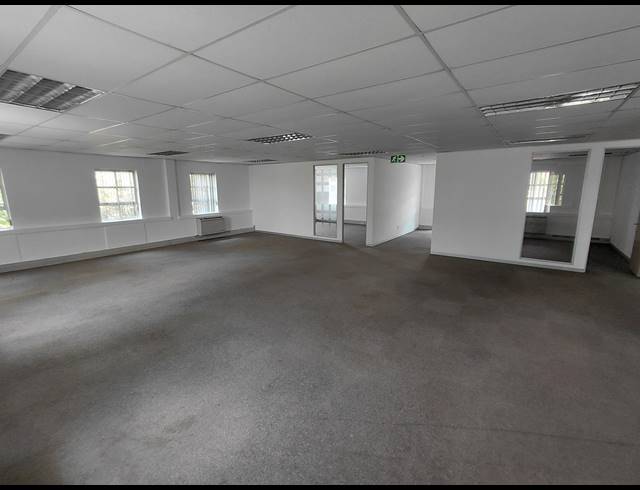 368M² OFFICE TO LET IN FOURWAYS